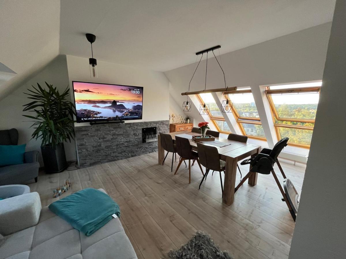 105 QM neues klimatisiertes Appartment für Familien Chemnitz Exterior foto